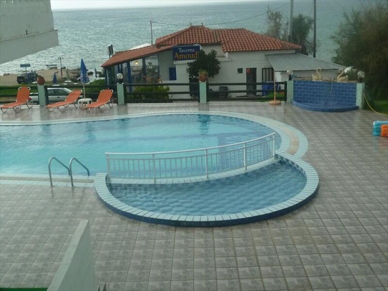 Amarylis Beachfront Studios Amoudi Exterior photo